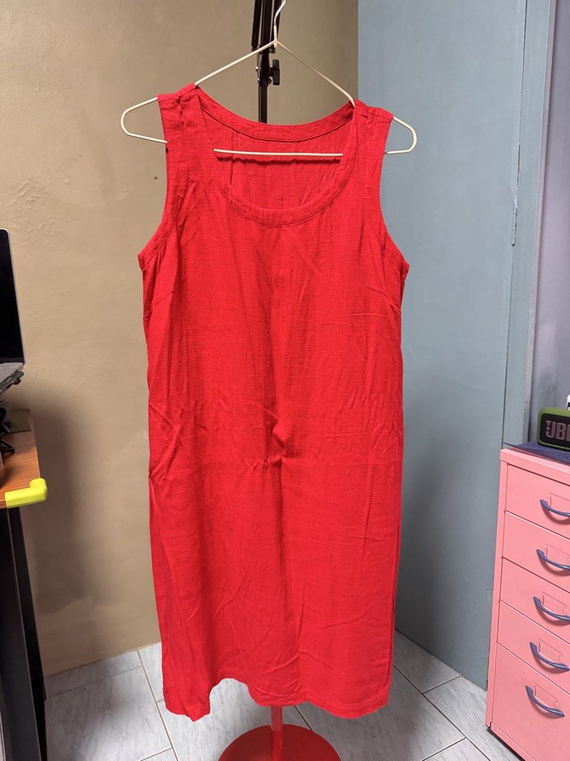 Red Sleeveless linen dress (Category: Dresses) located in Quezon. Submitted by thriftream (Listing ID 1462215849, Image 1). Description: - Simple red sleeveless midi dress - fits small - medium - very nice pop of color! - Ideal for casual wear or layering - Easy to dress up or down for any occasion.