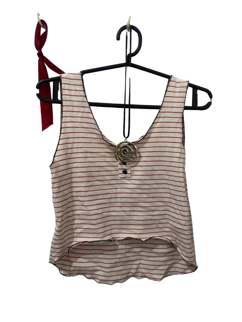 red stripes croptop (Category: Others Tops) located in Quezon City. Submitted by kastiel00 (Listing ID 1462200962, Image 1). Description: .