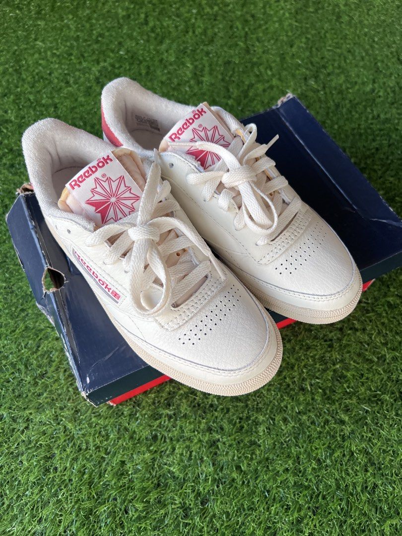 Reebok C85 Women size US 7 (Category: Sneakers) located in Quezon City. Submitted by projectprelovedreloved (Listing ID 1462048594, Image 1). Description: Reebok Club C 85 Vintage Women size US 7 Authentic. Brand New. Complete with box. Special Colorway White/Dusty Rose Size Women 7, 24cm Price P3,800 First to pay gets the item. No return, exchange, or refund. Posted in other groups..