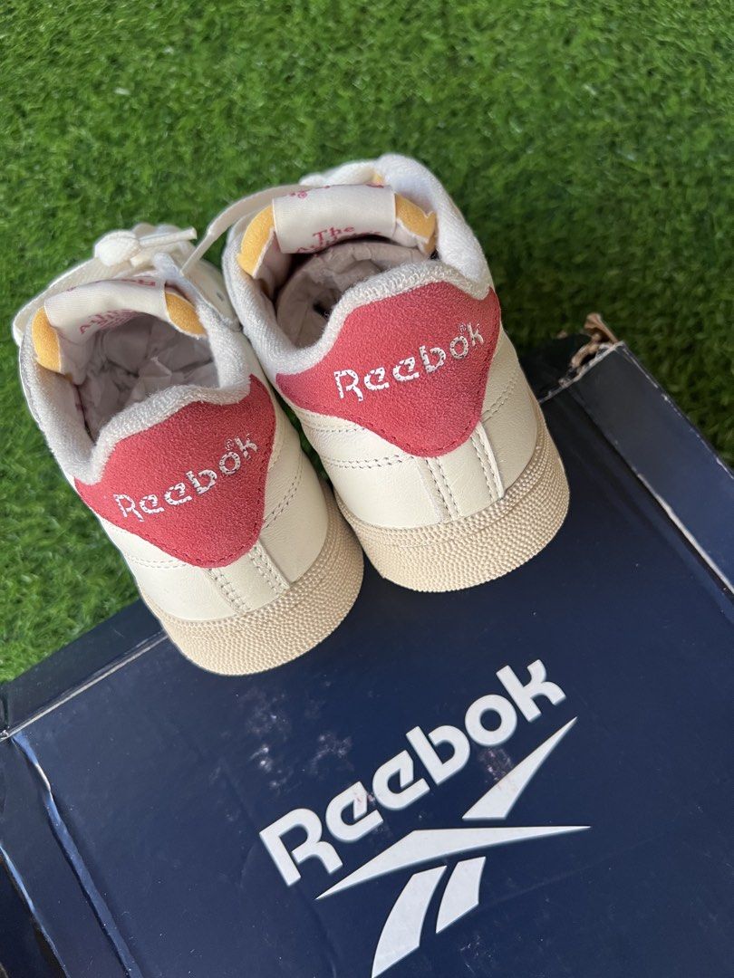 Reebok C85 Women size US 7 (Category: Sneakers) located in Quezon City. Submitted by projectprelovedreloved (Listing ID 1462048594, Image 3). Description: Reebok Club C 85 Vintage Women size US 7 Authentic. Brand New. Complete with box. Special Colorway White/Dusty Rose Size Women 7, 24cm Price P3,800 First to pay gets the item. No return, exchange, or refund. Posted in other groups..