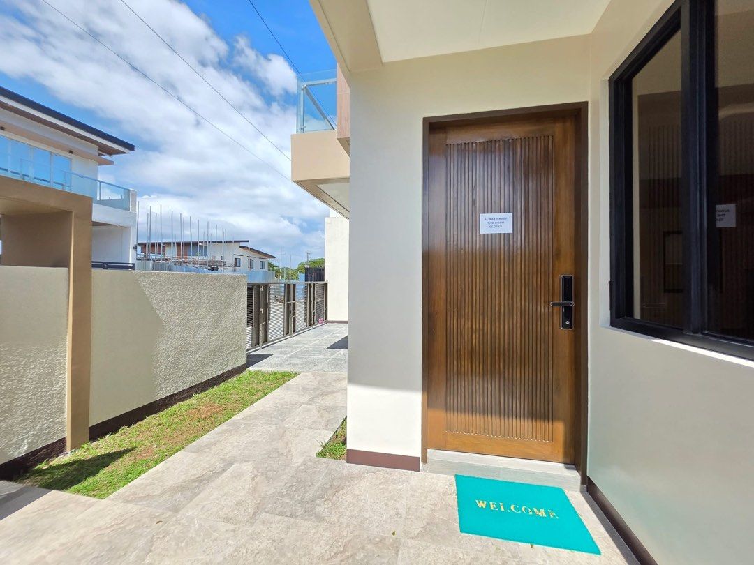 RFO 5BR Luxury Home in Dasma Cavite (Category: House & Lot) located in Calamba. Submitted by cherrymay.broker (Listing ID 1462180949, Image 3). Description: 🏡 MOVE-IN READY | GREEN MEADOWS, ORCHARD DASMARIÑAS A beautiful home, already built. Your next chapter can begin now. If you’re looking for a home with space, privacy, and an elegant community setting, this fully constructed residence in Green Meadows, Orchard Dasmariñas deserves a closer lo