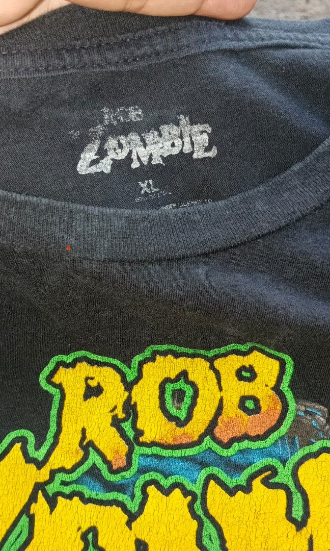 Rob Zombie (Category: Announcements) located in General Santos City (Dadiangas). Submitted by heneralsantosthrift (Listing ID 1462116865, Image 2). Description: Fs , Rob Zombie's need wash size XL.