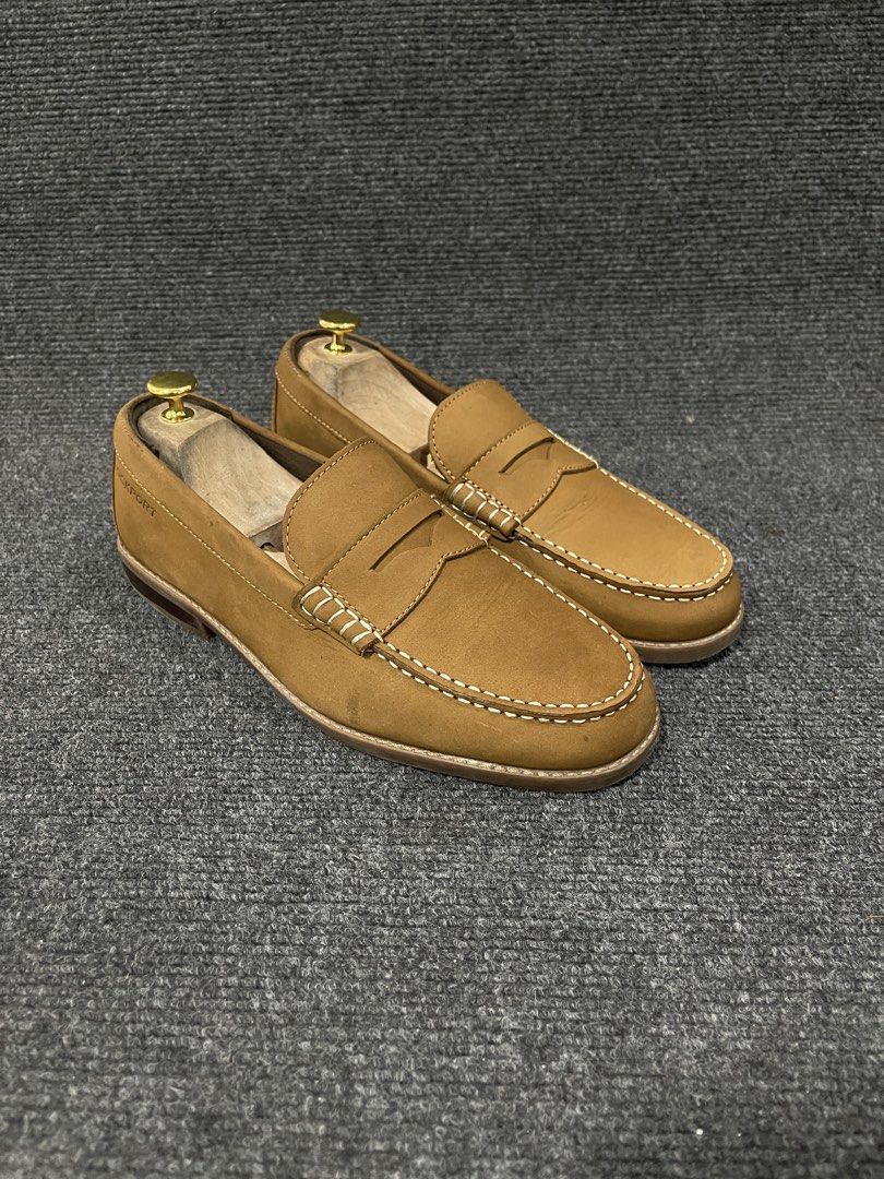 ROCKPORT TRUTECH BROWN LOAFERS (Category: Dress Shoes) located in Koronadal. Submitted by dial_9506 (Listing ID 1462155071, Image 1). Description: wts!! 🗣️ ROCKPORT TRUTECH BROWN LOAFERS 8.5 us / 41.5 euro / 26.5 cm -1680php FREE SHIPPING overall pair is in good condition will send more detailed pics upon request just dm me 👍🏿 IG : @DIAL9506_ 📍9506 mindanao.