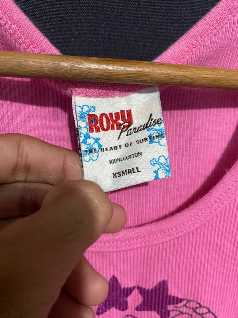 Roxy pink Tank Top (Category: Sleeveless) located in San Rafael. Submitted by _foundbyk (Listing ID 1462168467, Image 3). Description: xs-small no issue.