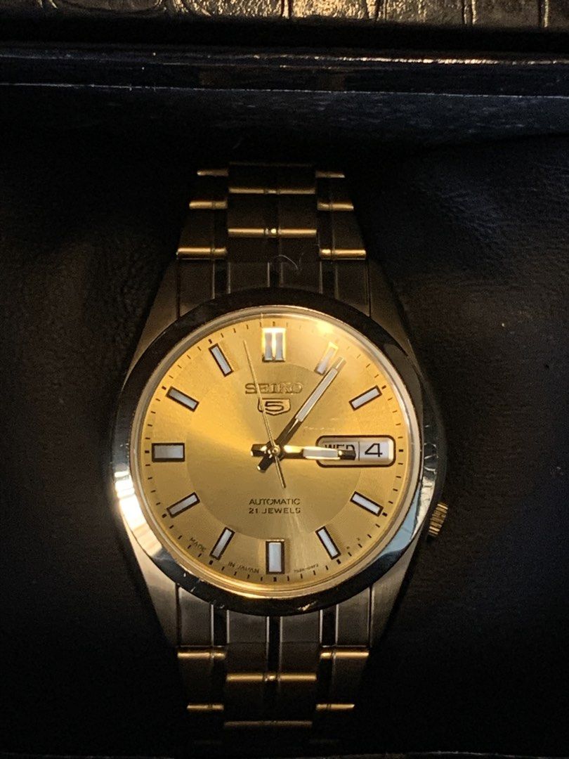 RUSH SELLING SEIKO 5 SNKL86K1 (Category: Men's Watches) located in Las Pinas. Submitted by princeangelo5556 (Listing ID 1462107183, Image 1). Description: NEED FUNDS FS LAS PINAS CITY LOC EXCELLENT CONDITION UNIT AND BOX ONLY NO SCRATCH OR DENTS (not abused) LEGIT SEIKO AUTOMATIC 21 JEWELS.