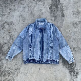 (Category: ) located in . Submitted by gudthriftby.la (Listing ID 1462080780, Image 1). Description: .