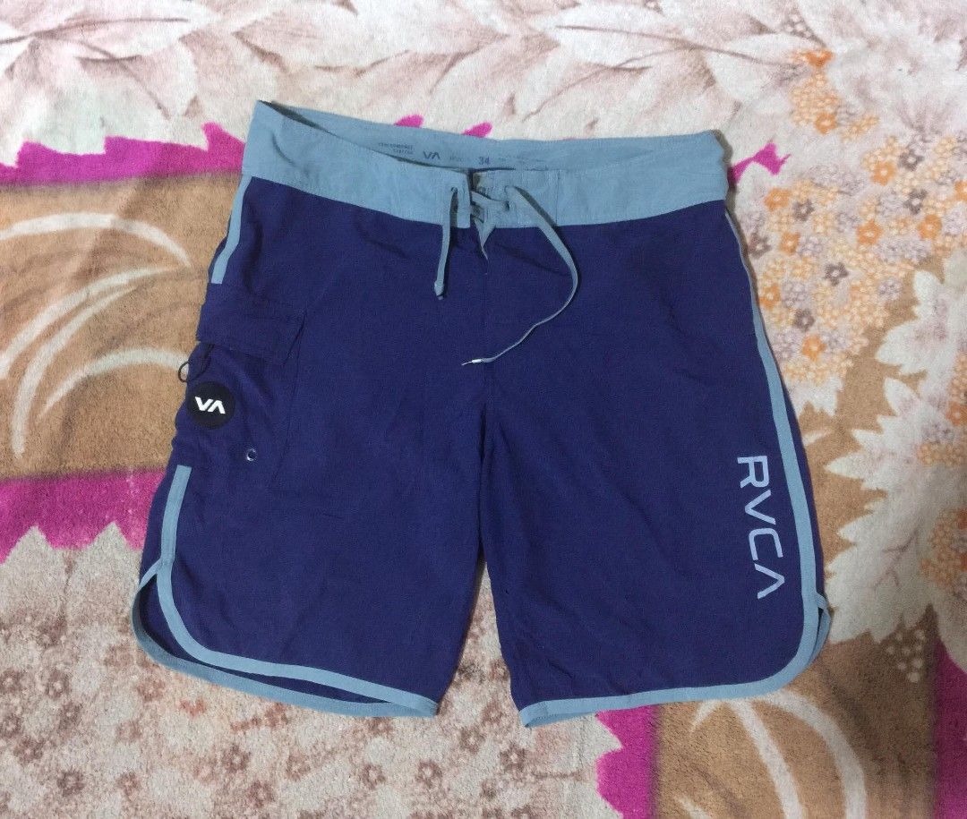 RVCA boardshort short (Category: Activewear) located in Tagum. Submitted by urbanoadulajr (Listing ID 1462153872, Image 1). Description: RVCA boardshort short 34 to 36 Length: 21 Excellent Mine 450.