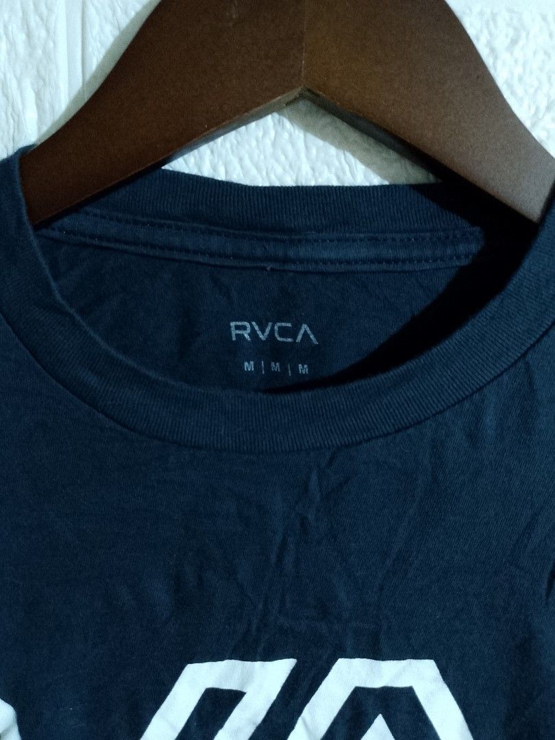 RVCA SHIRT (Category: Tshirts & Polo Shirts ) located in Tabaco. Submitted by zerothreethrift (Listing ID 1462199021, Image 3). Description: RVCA SHIRT SIZE MEDIUM EXCELLENT PM IF INTERESTED ALBAY LOCATION.