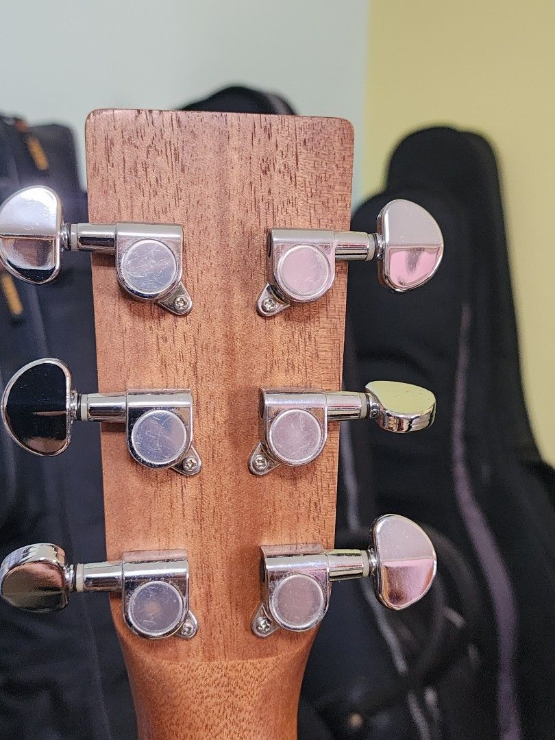 S. Yairi acustict guitar （分類：樂器）位於 Hong Kong。 由 cheungjanelle 提交（商品編號 1462175786，圖片 3）。簡介： 。