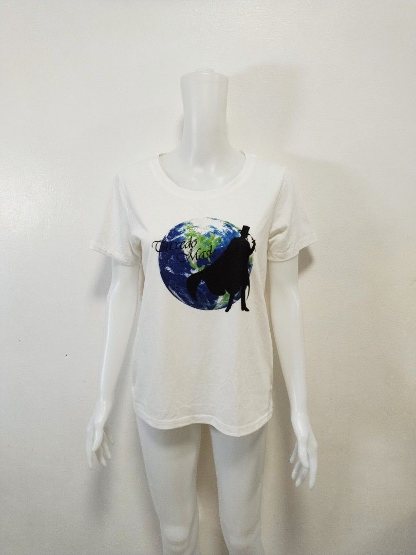 Sailormoon tuxedo mask shirt (Category: Shirts) located in Pateros City. Submitted by blashjunks.y2k (Listing ID 1462240326, Image 1). Description: SAILORMOON TUXEDO MASK SHIRT SIZE MEDIUM ON TAG 24" LENGTH 18" WIDTH 350PHP MSG US.