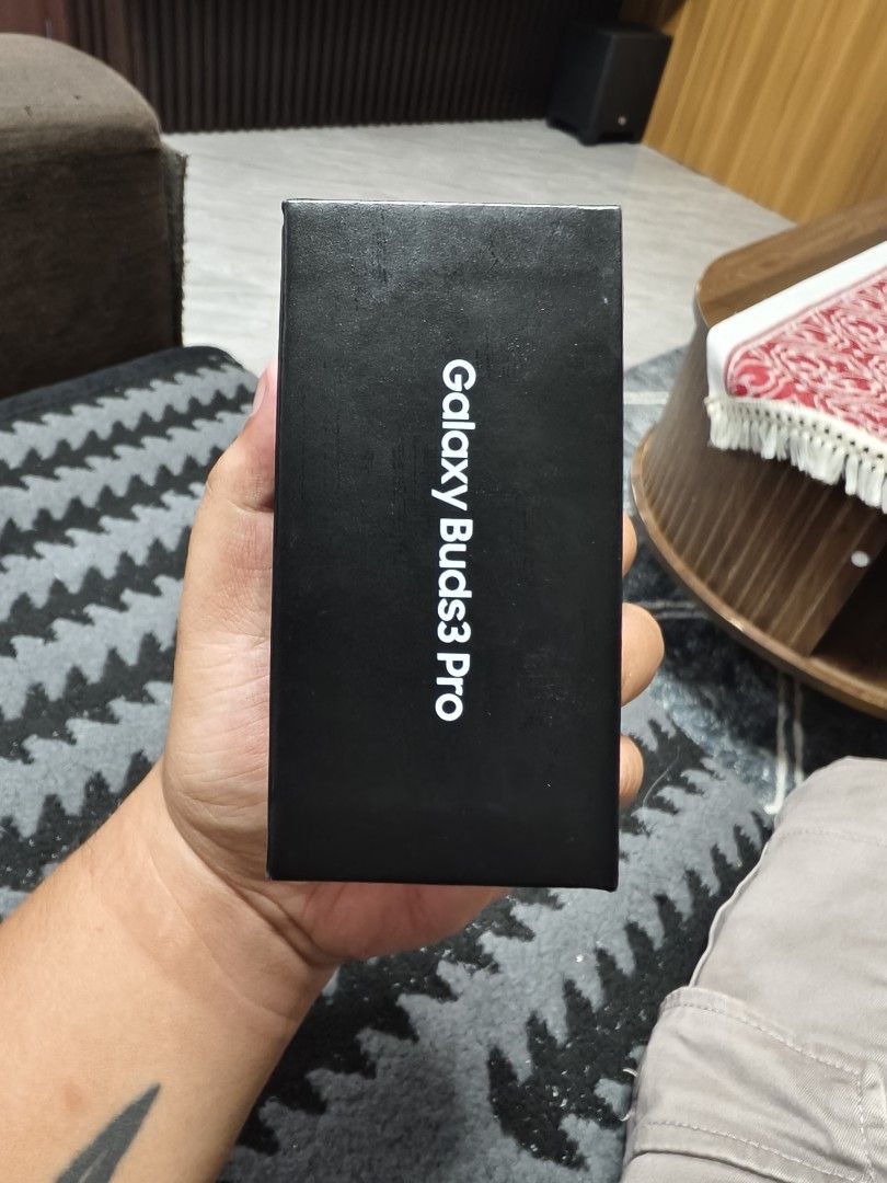 Samsung Galaxy Buds3 Pro Wireless Earbuds (Category: Earphones) located in Manila. Submitted by pipenjames (Listing ID 1462165354, Image 3). Description: - Brand New & Sealed Samsung Galaxy Buds3 Pro - True Wireless Earbuds - Seamless Bluetooth Connectivity - Compatible with Android 10.0 or higher smartphones and tablets - Perfect for immersive audio on the go - Please check photos for exact condition and details.