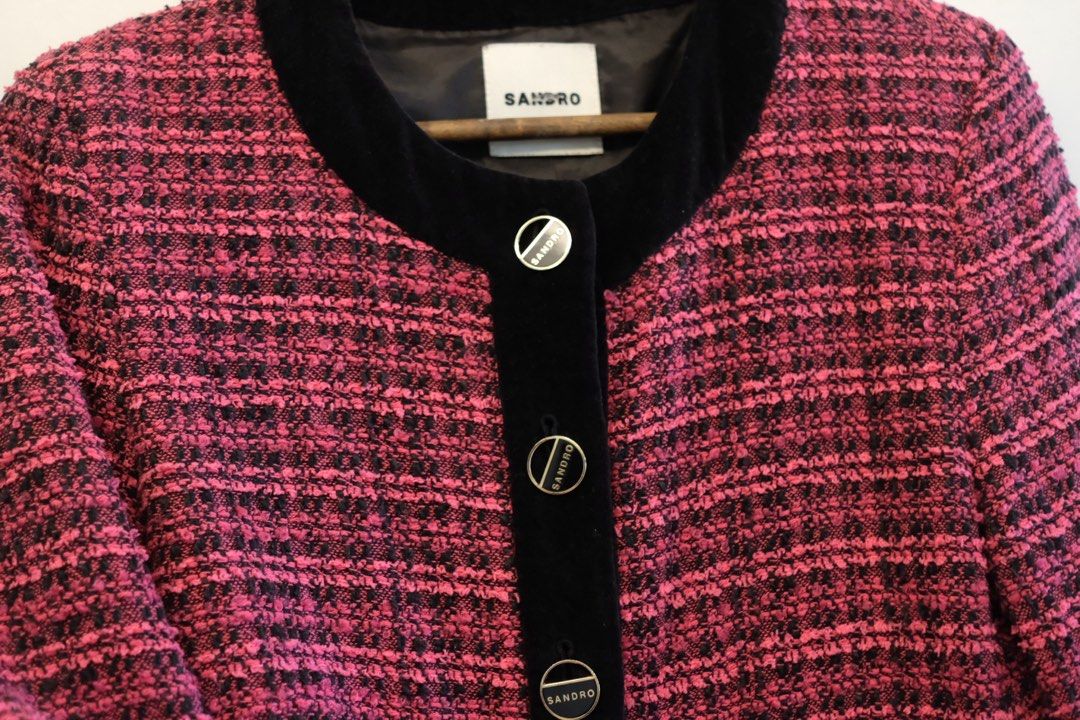 Sandro Paris Tweed Pink Blazer (Category: Blouses) located in Mandaluyong City. Submitted by declutterstuff12 (Listing ID 1462207271, Image 3). Description: May missing button lang po sa baba .