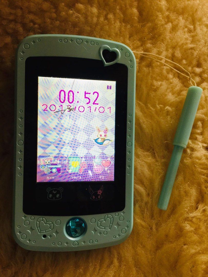 SANRIO Jewelpet (Category: Designer & Blind Box Toys) located in Baguio. Submitted by izza_thrifty (Listing ID 1462047982, Image 2). Description: flaw: crack screen.
