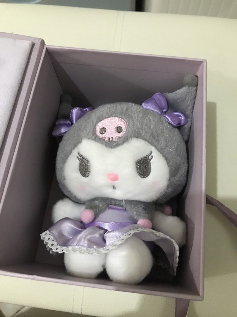 Kuromi Twinkle Bijou (Category: Plushies & Soft Toys) located in Manila. Submitted by hearthearty (Listing ID 1462182807, Image 1). Description: Selling as is No necklace & No ribbon included Box with damage at the corner Plush condition 10/10 - Dressed in a cute purple dress - Comes with its original - Soft, grey plush with charming purple bows - A must-have for any Sanrio enthusiast - Makes a fantastic gift idea.
