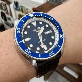 (Category: ) located in . Submitted by watchunter (Listing ID 1462097896, Image 1). Description: .