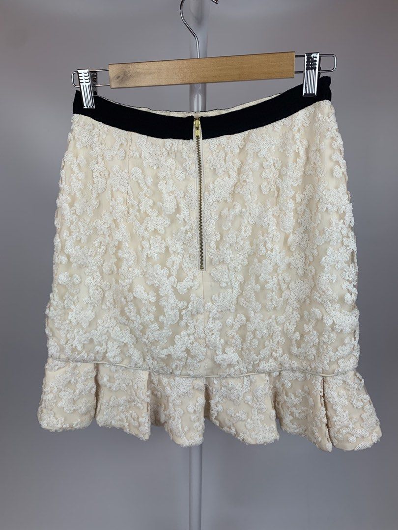 Self Portrait Sequin Embellished Ruffled Mini Skirt (Category: Luxury Apparel) located in Bacolod City. Submitted by heldatelier_ (Listing ID 1462083308, Image 3). Description: •Excellent Condition •Authentic •Color rate 9.5/10 •Tagged: UK 10 | US 6 Waist: 26-27 Length: 19 •No issue DIOR LOUIS VUITTON GUCCI PRADA CHANEL BALENCIAGA BURBERRY FENDI CELINE YSL GIVENCHY VALENTINO BOTTEGA VENETA AMIRI OFF-WHITE MONCLER VERSACE DOLCE & GABBANA HERMÈS SA
