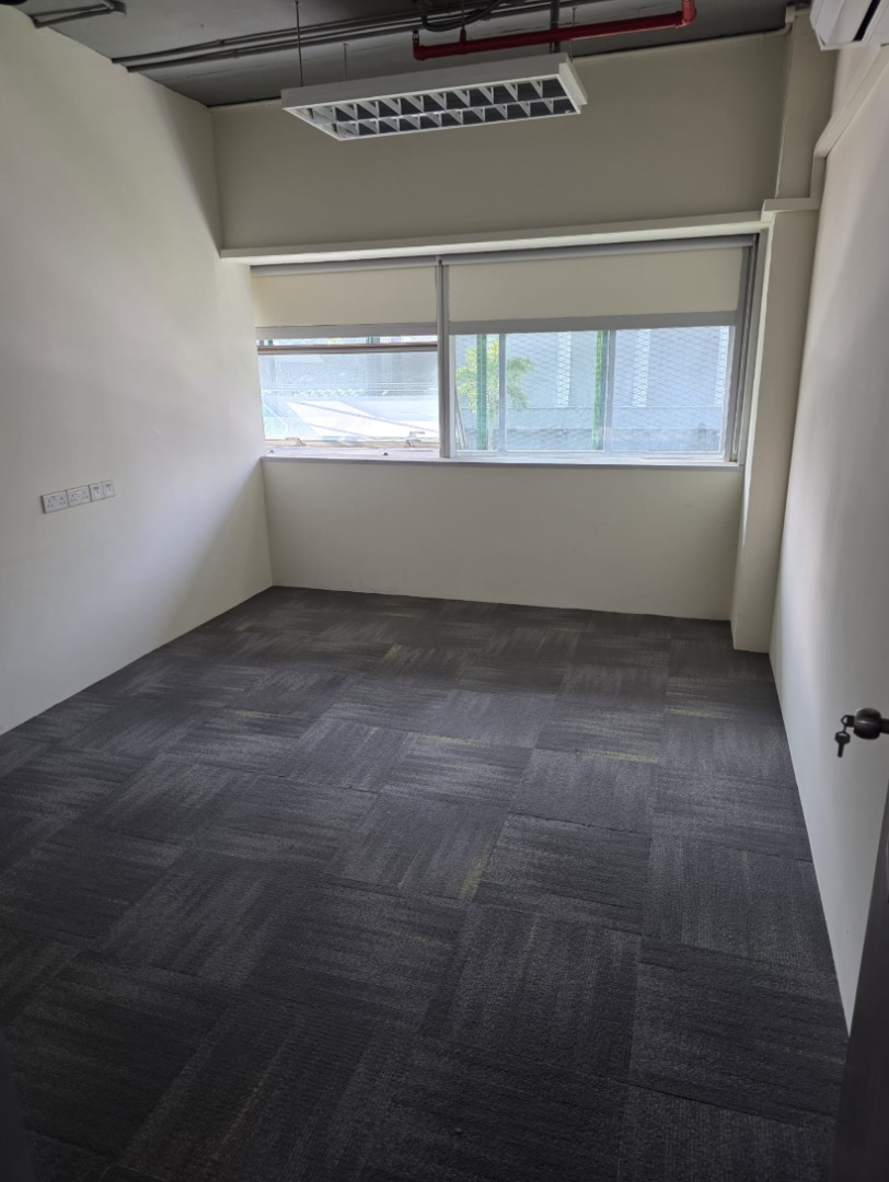 (Category: ) located in . Submitted by storageguru (Listing ID 1462106458, Image 1). Description: .