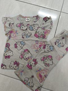 (Category: ) located in . Submitted by thriftbyneesa (Listing ID 1462131713, Image 1). Description: .