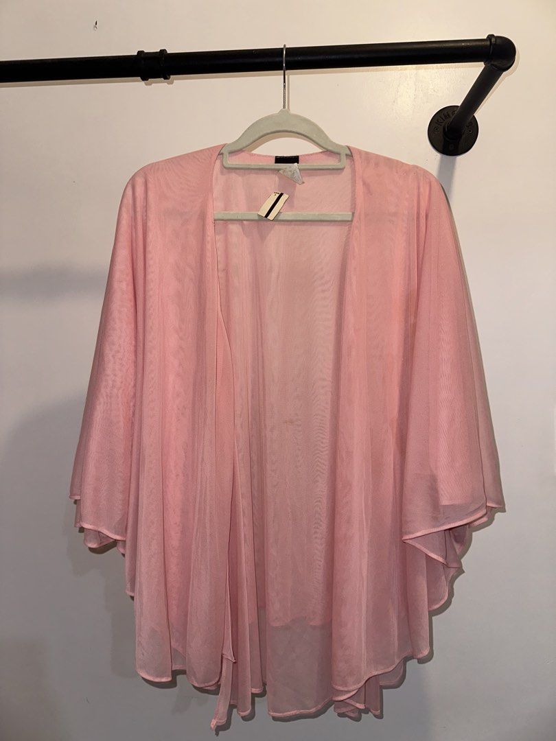 Sheer Chiffon Kimono Cardigan (Category: Others Tops) located in Taguig. Submitted by juansevie143 (Listing ID 1462182362, Image 1). Description: Light Pink Sheer Chiffon Flowy Kimono Cardigan.