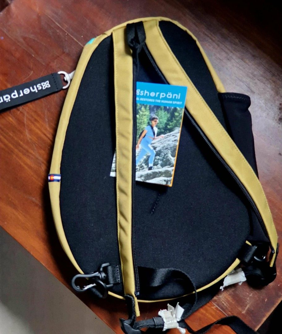 Sherpani Anti theft bag (Category: Backpacks) located in Las Pinas. Submitted by bethany1965 (Listing ID 1462064340, Image 3). Description: Sherpani wayfarer converts from body bag ro sling bag Everyday bag Anti theft backpack and crossbody lightweight design p2000 Location -Las Pinas Mop Gcash # sherpani #antitheftbag #bag.
