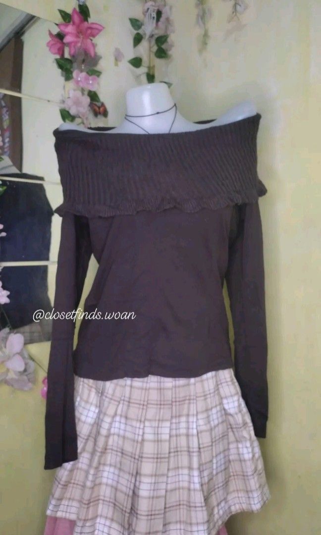Shoujo 2in1 Set (Category: Sets or Coordinates) located in Manila. Submitted by woaannn (Listing ID 1462052424, Image 1). Description: Shoujo 2in1 Set Knitted off-shoulder top and brown plaid skirt Top: M on tag (small-med) Skirt: size 28 Length: 15 with side zipper (no inner short) — payment first — orange app checkout (sf is cod).