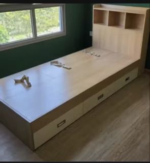 (Category: ) located in . Submitted by coucoutudors (Listing ID 1462143803, Image 1). Description: .