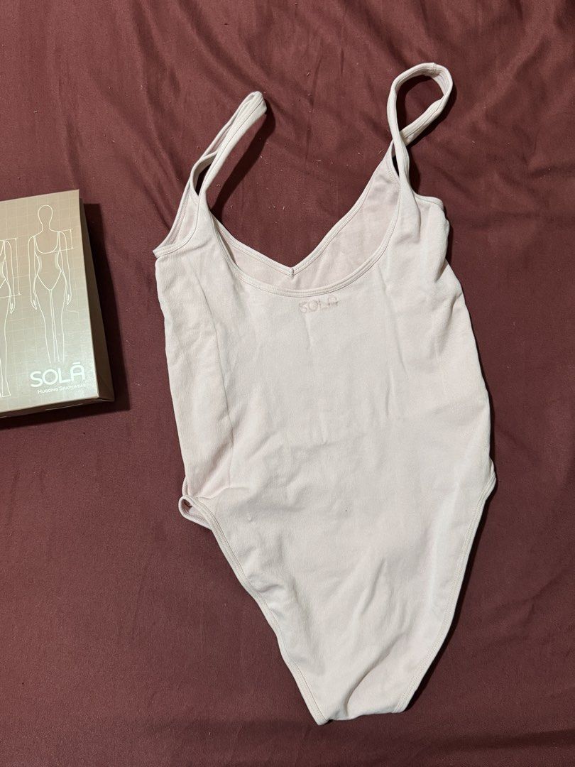SOLÁ Hugging Plunging Bodysuit in Taffy (Category: Undergarments & Loungewear) located in Caloocan City. Submitted by julyuhs.dcltr (Listing ID 1460159091, Image 2). Description: • Limited Edition! 🍬💞 • Tried it on ONLY • RFS: don’t like the fit on me • Very versatile!!.