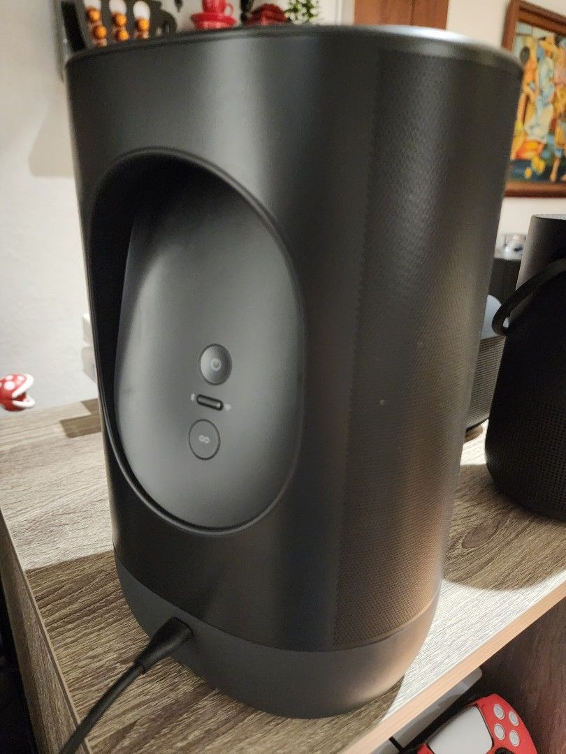 Sonos Portable Smart Speaker - Black (Category: Soundbars, Speakers & Amplifiers) located in Manila. Submitted by kg613 (Listing ID 1462132315, Image 3). Description: - Black Sonos portable smart speaker - Incredible sound quality for its compact size - Seamless wireless connectivity - Convenient top-mounted volume and power controls - Minor scuffing on the bottom edge, otherwise in perfect working condition.