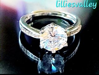 (Category: ) located in . Submitted by lilliesvalley-boutique (Listing ID 1457883926, Image 1). Description: .