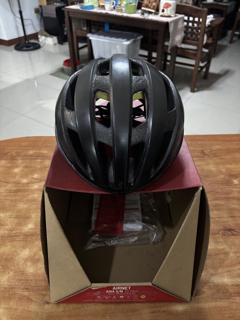 Specialized Airnet MIPS Helmet (Category: Bicycles) located in Quezon City. Submitted by zencrystal.2c363e (Listing ID 1462138655, Image 2). Description: - Specialized Airnet MIPS Helmet - Color: Matte Black - Size: Medium (55-59cm) - Features MIPS for enhanced protection - Excellent ventilation for comfort - Comes with original box - Ready for your next cycling adventure.