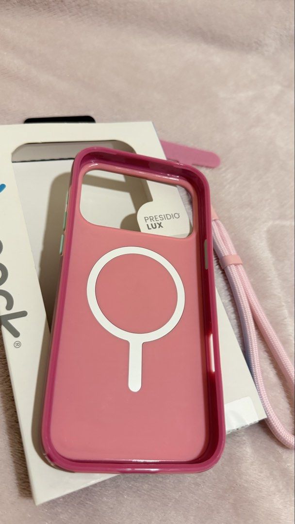 Speck Presidio Lux - Iphone 17 pro max case (Category: Cases & Sleeves) located in Luna. Submitted by majooo_ (Listing ID 1462138943, Image 3). Description: Bought from The Loop for ₱1,990 - unsealed but unused (sinukat lang sa phone) - with free phone strap.