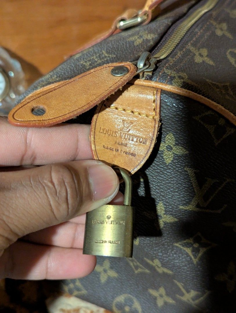 Speedy 30 (Category: Luxury Bags & Wallets) located in Manila. Submitted by dl168441920033 (Listing ID 1462217110, Image 2). Description: .