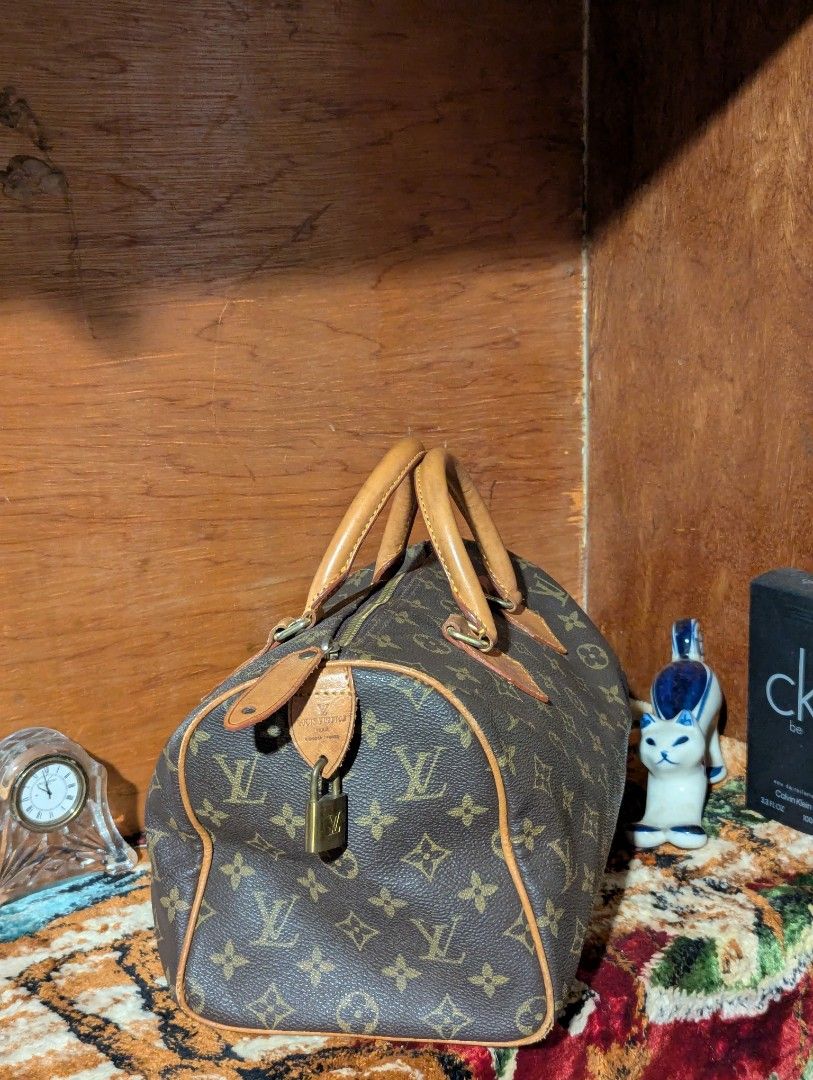 Speedy 30 (Category: Luxury Bags & Wallets) located in Manila. Submitted by dl168441920033 (Listing ID 1462217110, Image 1). Description: .