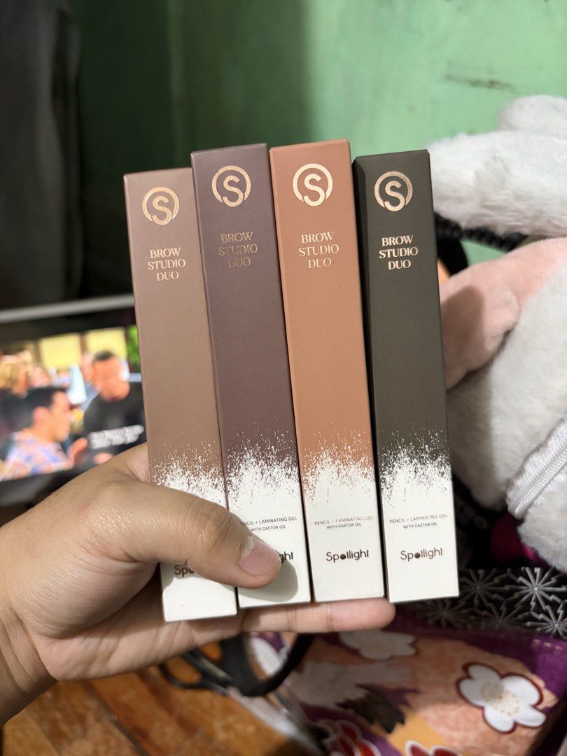 Spotlight Pencil + Laminated Gel - 4 pcs (Category: Makeup) located in Quezon City. Submitted by berrystrawng (Listing ID 1462107914, Image 1). Description: 4 pcs: all are used once only ₱120 each rfs: affiliate.