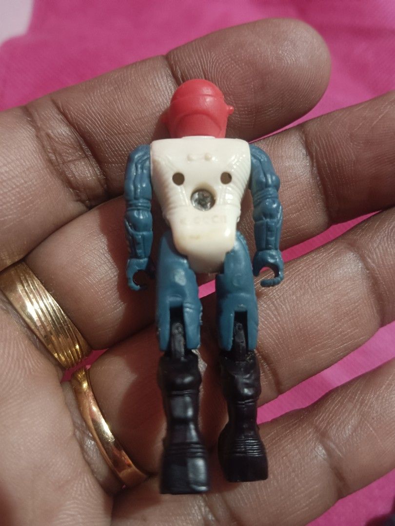 Starcom coleco figure (Category: Figurines & Statues) located in Pasig City. Submitted by rednaxela_rich (Listing ID 1462094567, Image 3). Description: 4pcs 1986 vintage starcom coleco figure set as is -starcom coleco major tony barona magna lock coleco action figure. -tom bandit Waldron -maj bull gruff -captain rip malone.