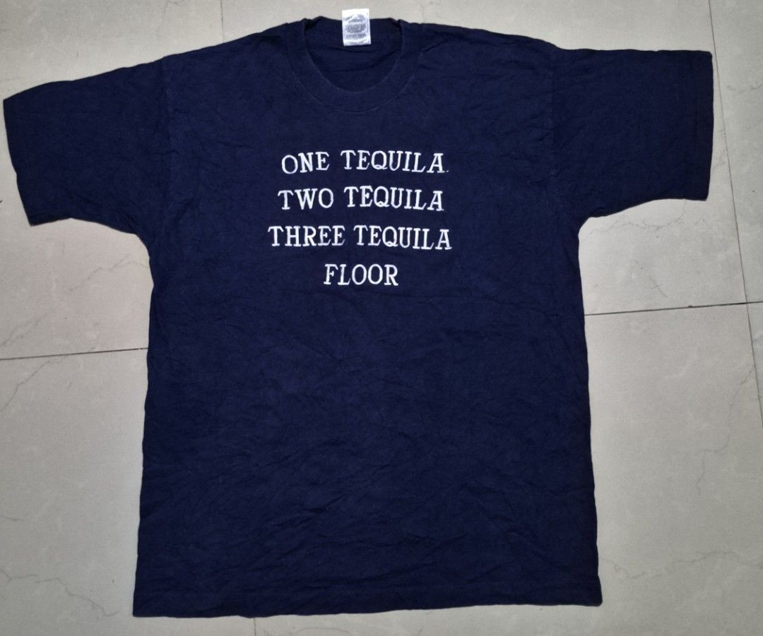 Statement Tee (Category: Activewear) located in Noveleta. Submitted by nep21 (Listing ID 1462161844, Image 1). Description: Vintage Statement Tee Fotl Heavy Size L Very good condition. 1 penhole at the back 1,500 pesos shipped J&T Cavite location.