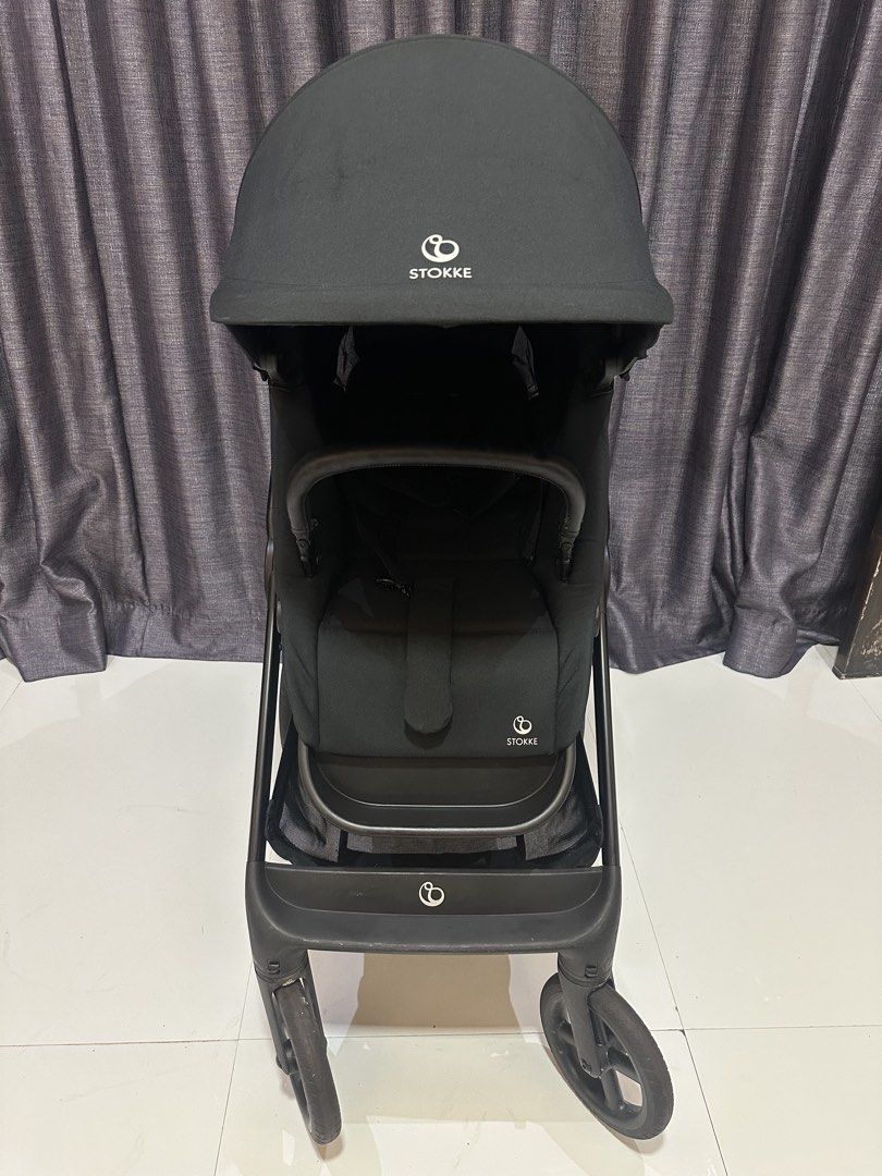 STOKKE BEAT BABY STROLLER (Category: Strollers) located in Malabon City. Submitted by 2cute4u8888 (Listing ID 1462166377, Image 2). Description: Good as new *lightweight ( 9.5kg/21lbs) *holds children from newborn up to 22 kg (approx. 4 years old) *Features a compact, one-hand fold with the reversible seat attached in either direction *Includes a large shopping basket with a 10 kg weight capacity *fully reclinable seat with an adjustable footrest