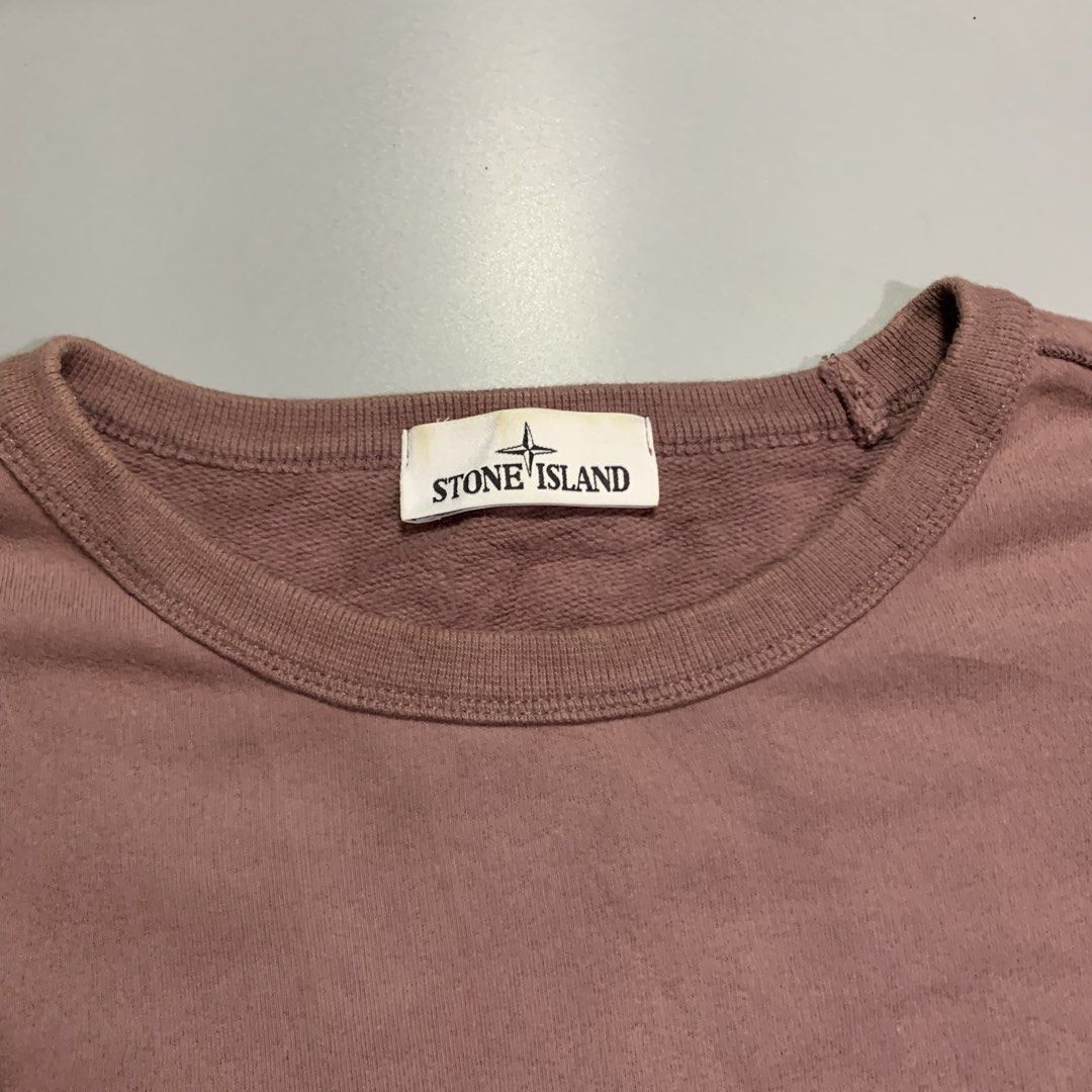 STONE ISLAND SWEATER jacket (Category: Luxury Apparel) located in Davao. Submitted by jandyfuert21303 (Listing ID 1462211106, Image 2). Description: Good as new condition Cut qr No other issues Need wash only 26x29.5.