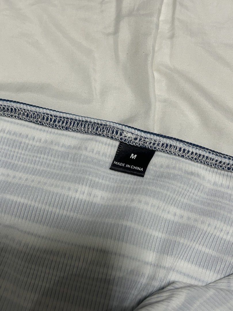 Striped Off-Shoulder Tube Top (Category: Others Tops) located in Malabon City. Submitted by sleepymatcha (Listing ID 1462239396, Image 2). Description: Blue and white striped tube top - Size: M - from SHEIN - price: 70 send pm if interested!.