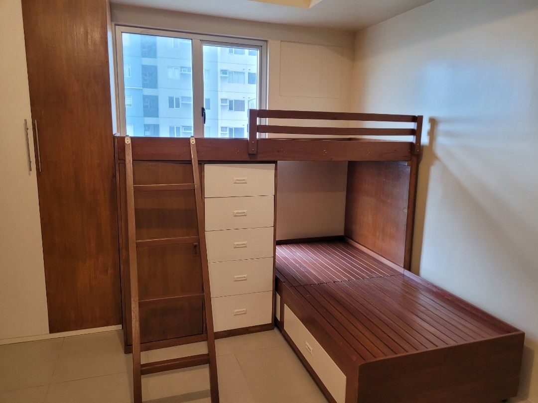 Studio Unit for Lease (Category: Apartments & Condos) located in Quezon City. Submitted by iamkooldude (Listing ID 1462040199, Image 2). Description: Semi-furnished Studio Unit for lease with bedframes and mattress, closet, cabinet and dining set, 1 yr lease P18T/mo inclusive of association dues 1 month advance 2 months deposit with PDCs for the 11 remaining months will be available by Nov. 4, 2026.