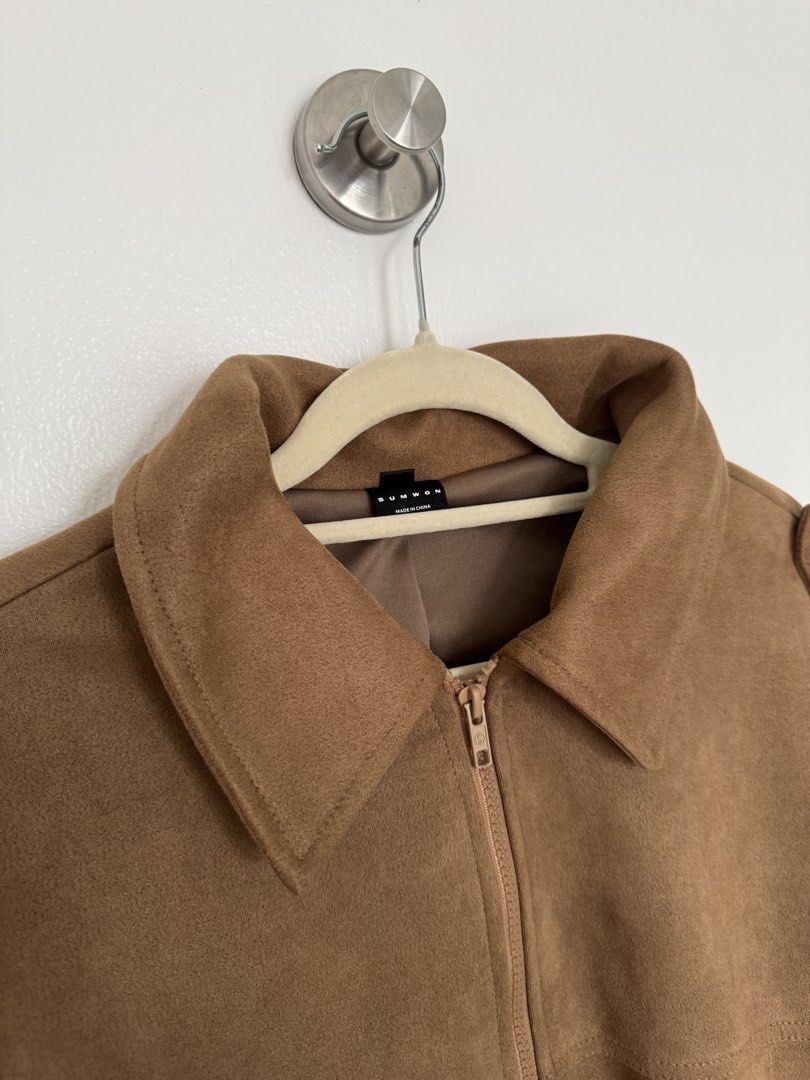 Sumwon Suede Jacket (Category: Coats, Jackets and Outerwear) located in Mandaluyong City. Submitted by argdeclutter (Listing ID 1462137322, Image 2). Description: - Used 1x - Nice Quality & Fit .
