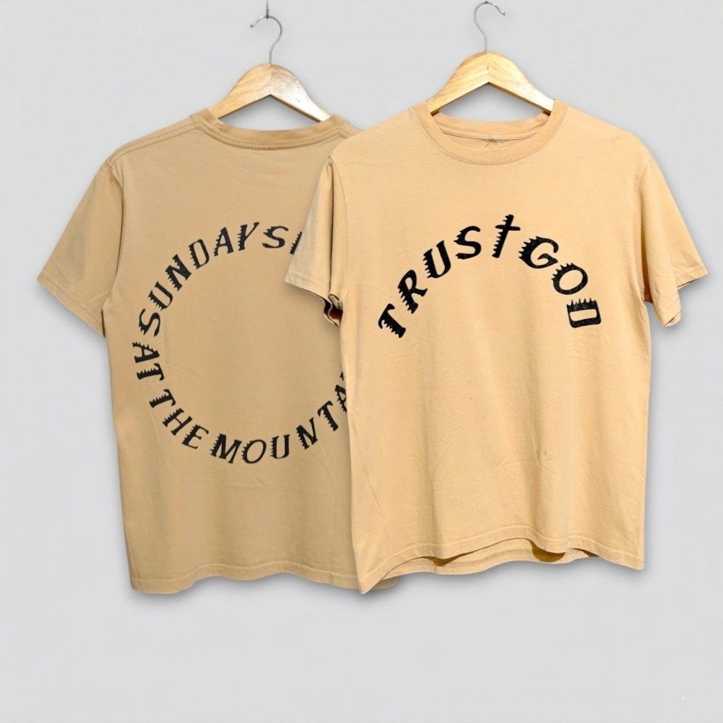 SUNDAY SERVICE (Category: Tshirts & Polo Shirts ) located in Muntinlupa City. Submitted by nofame12 (Listing ID 1462163839, Image 1). Description: PLEASE CHECK THE DETAILS OF THE ITEM ON FIRST PHOTO. LOCATION - SUCAT MUNTINLUPA CITY.