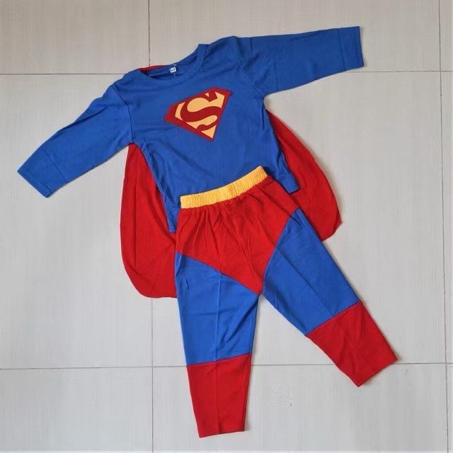 Superman costume (top, bottom and cape) (Category: Babies & Kids Fashion) located in Makati City. Submitted by popmart (Listing ID 1462126801, Image 2). Description: Best fits 5-7 yo.