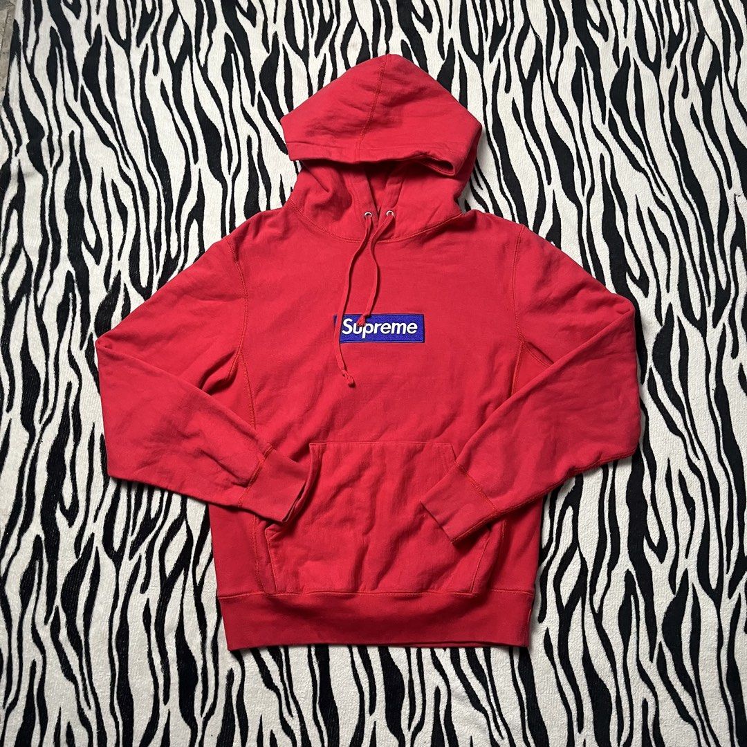 Supreme box logo hoodie (Category: Coats, Jackets and Outerwear) located in Manila. Submitted by royaldripmanila (Listing ID 1462217513, Image 1). Description: No issue W20 L26.