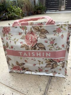 (Category: ) located in . Submitted by janeheng (Listing ID 1462083437, Image 1). Description: .