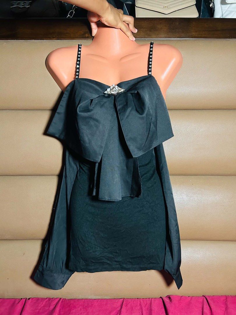Taobao Black Big Bow Mini Dress: (Category: Dresses) located in Manila. Submitted by angel.609 (Listing ID 1462191285, Image 1). Description: Taobao Black Mini Dress with Big Bow & Rhinestone Straps • Brand: Taobao / Boutique • Color: Black • Size: [Ilagay ang size, e.g., Small / Fits Small to Medium] • Condition: [Ilagay ang condition, e.g., Brand New / Preloved] • Style: Cami mini dress with rhinestone embellished straps, oversized front bow de