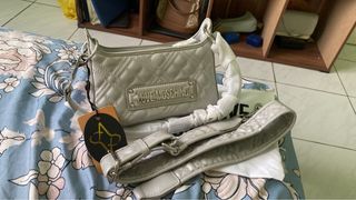 (Kategori: ) berada di . Dikirim oleh kikinass (ID iklan 1462129250, Gambar 1). Deskripsi: .