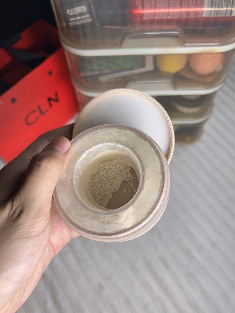 Teviant the ultimate skin master loose powder (Category: Makeup) located in Caloocan City. Submitted by ky.mndjr (Listing ID 1462216595, Image 3). Description: Teviant the ultimate skin master loose powder shade: vanilla barely used | around 80% full orig price • ₱695 .