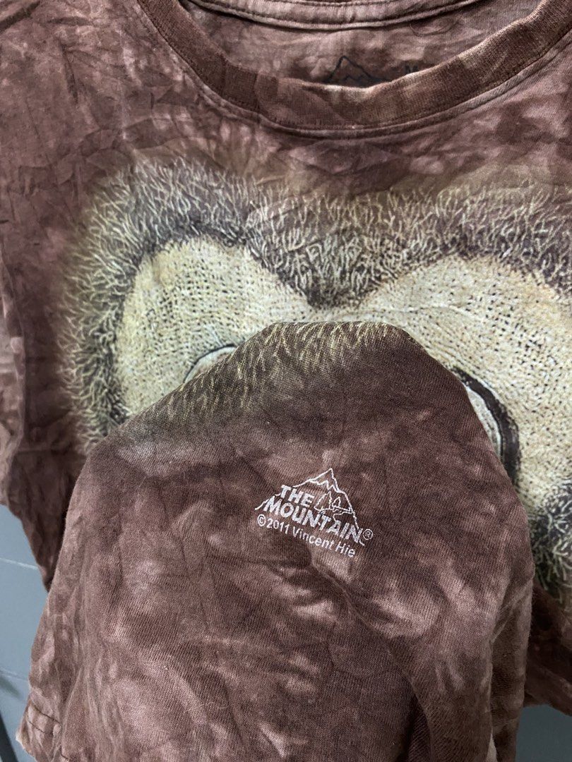 The Mountain Monkey Face Tie-Dye T-Shirt (Category: Tshirts & Polo Shirts ) located in Manila. Submitted by castromerb32733 (Listing ID 1462076220, Image 2). Description: TM MONKEY FACE 17x27.5 Good condi Need wash.