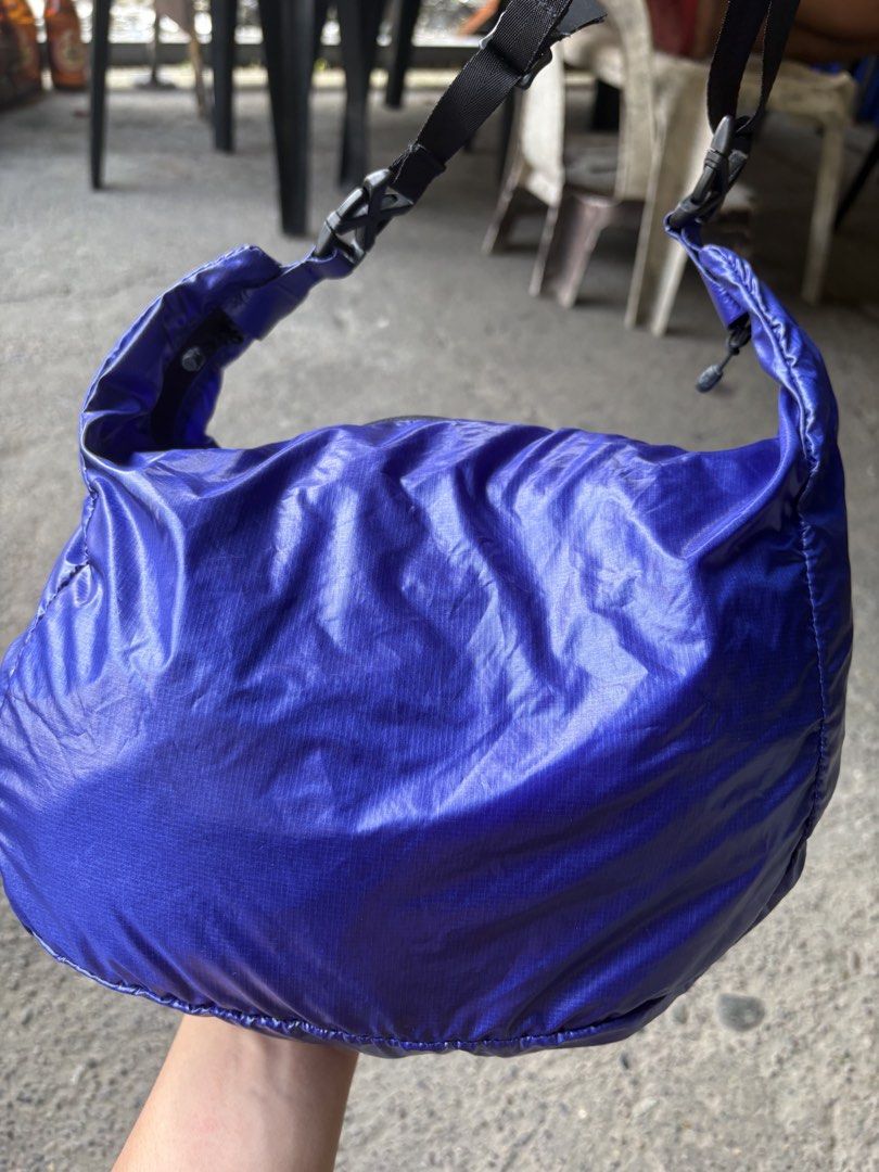 THE NORTH FACE (Category: Sling Bags) located in Baliuag. Submitted by 2nd_deal (Listing ID 1462100674, Image 2). Description: 1080 shipped.
